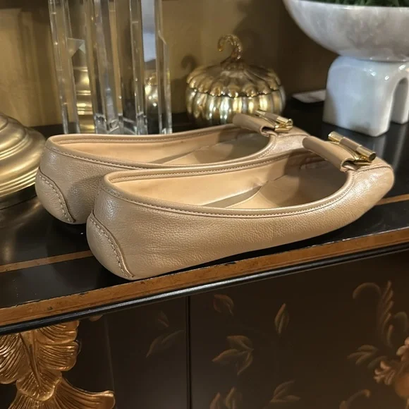 Michael Kors Flats - Picture 3 of 5